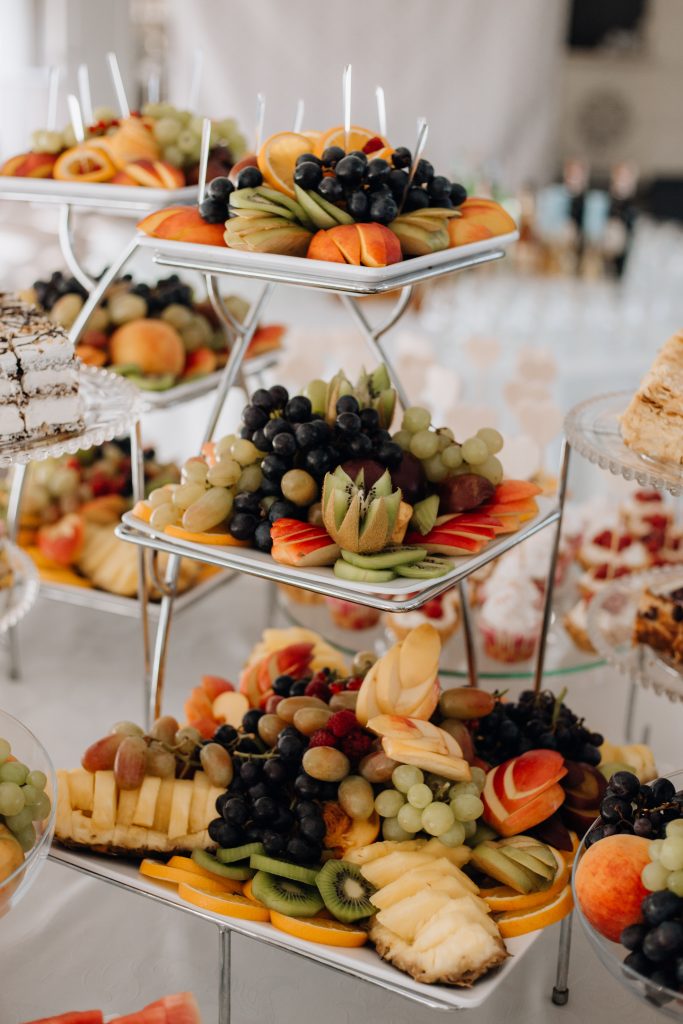 LaToquedOr Traiteur sliced fruits are layered stand